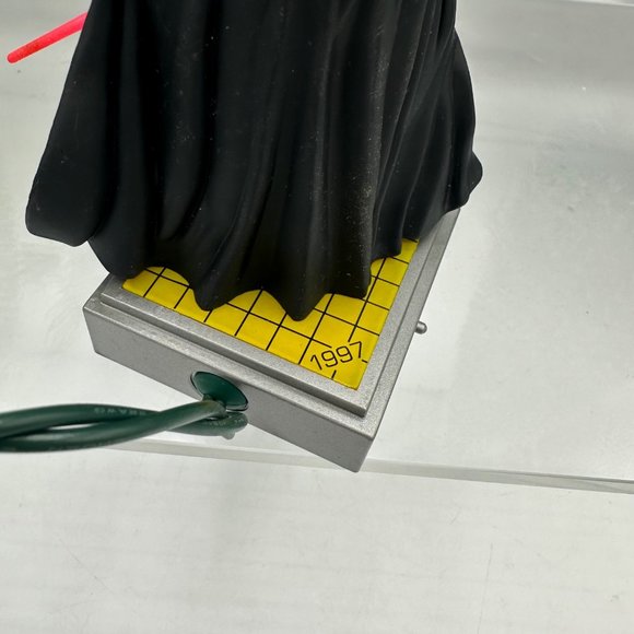 Hallmark Keepsake Ornament Star Wars Darth Vader Christmas Magic Ornament 1997 - Picture 7 of 9